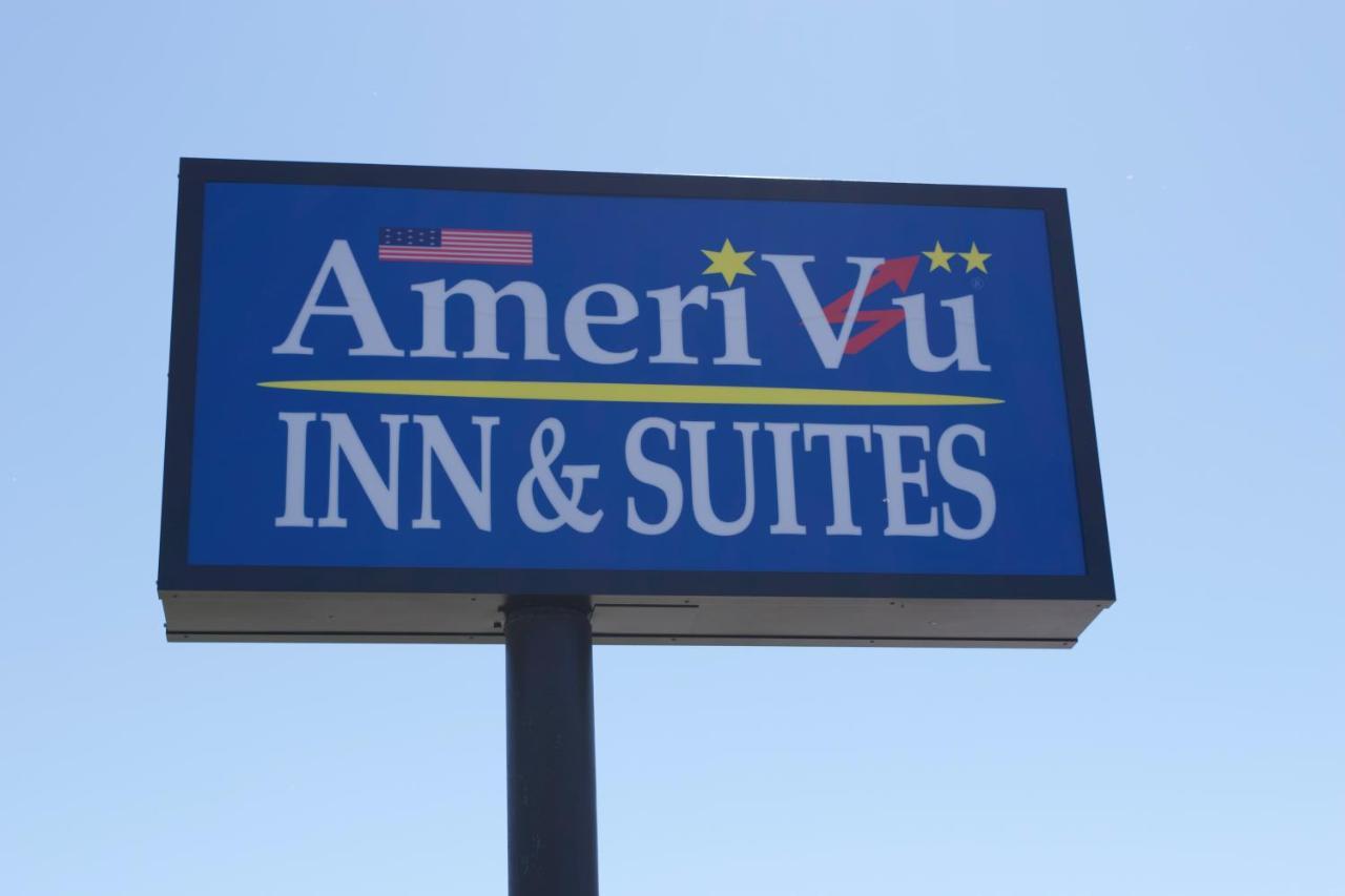 Amerivu Inn And Suites Shawano Wi Екстер'єр фото