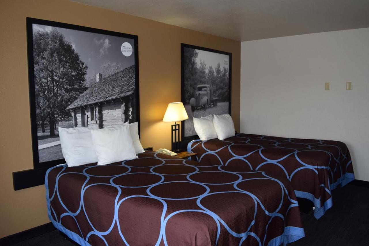 Amerivu Inn And Suites Shawano Wi Екстер'єр фото
